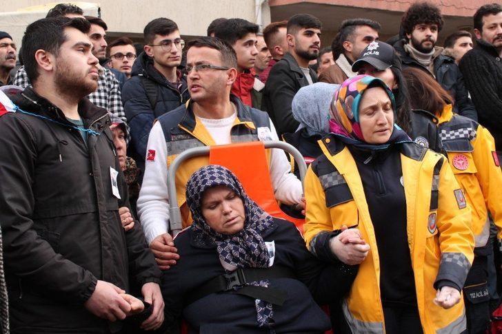 Şehit Ufuk Deniz’i binlerce kişi uğurladı G4