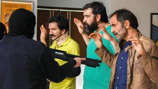 Dizi setinde IŞİD şoku: Sopalarla saldırdılar