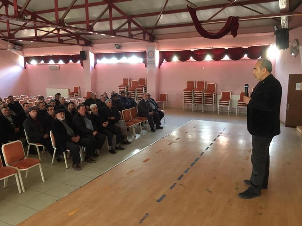 Altıntaş&rsquo;ta &ccedil;ift&ccedil;ilere &rsquo;&rsquo;Bor g&uuml;bresi&rsquo;&rsquo; anlatıldı