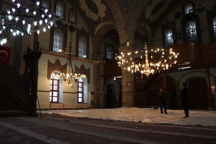 Deprem nedeniyle Elazığ ve Malatya'da 20 tarihi yapı zarar gördü G5