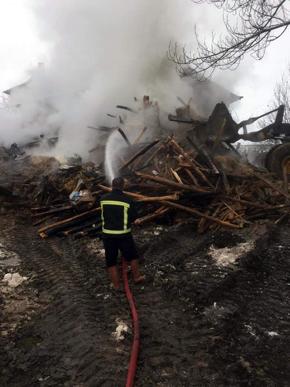 Isparta'da acı olay... 3 kardeş, evde &ccedil;ıkan yangında &ouml;ld&uuml;