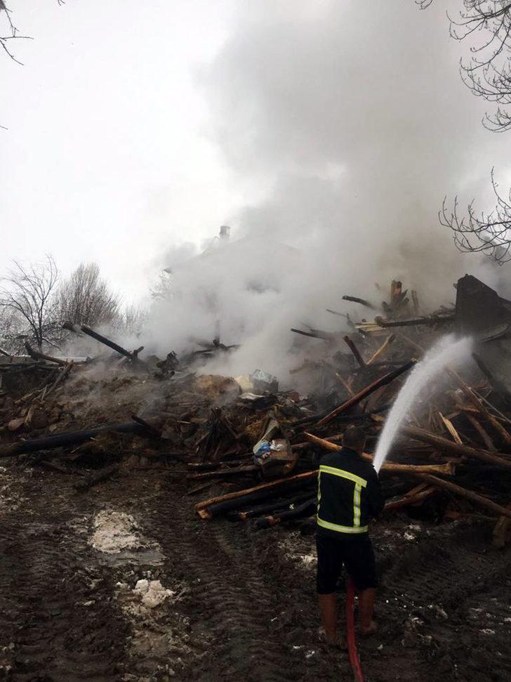 Isparta'da acı olay... 3 kardeş, evde çıkan yangında öldü G1
