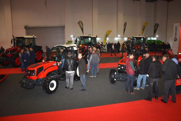 Erkunt Traktör Egeli çiftçilerin ilgisini gördü G1