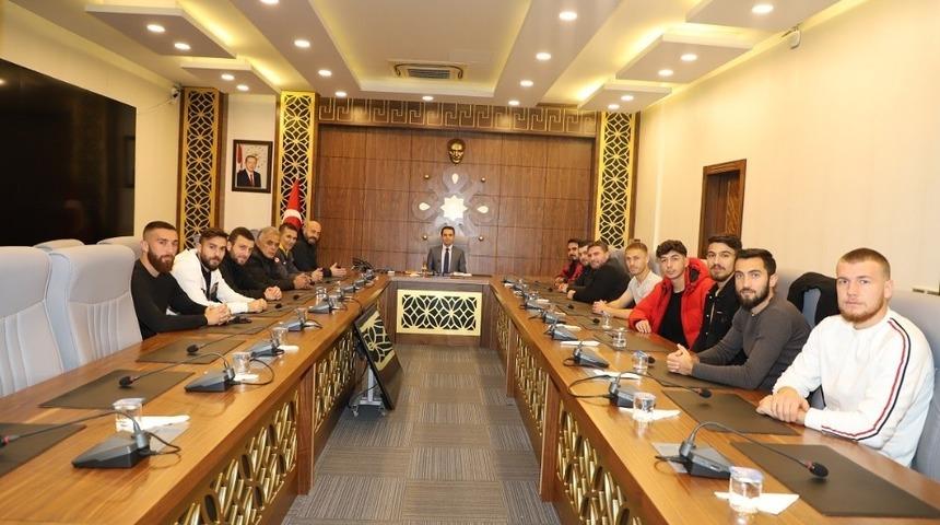 Kaymakam Sinanoğlu: “Cizrespor yoluna daha güçlü bir şekilde devam edecek”