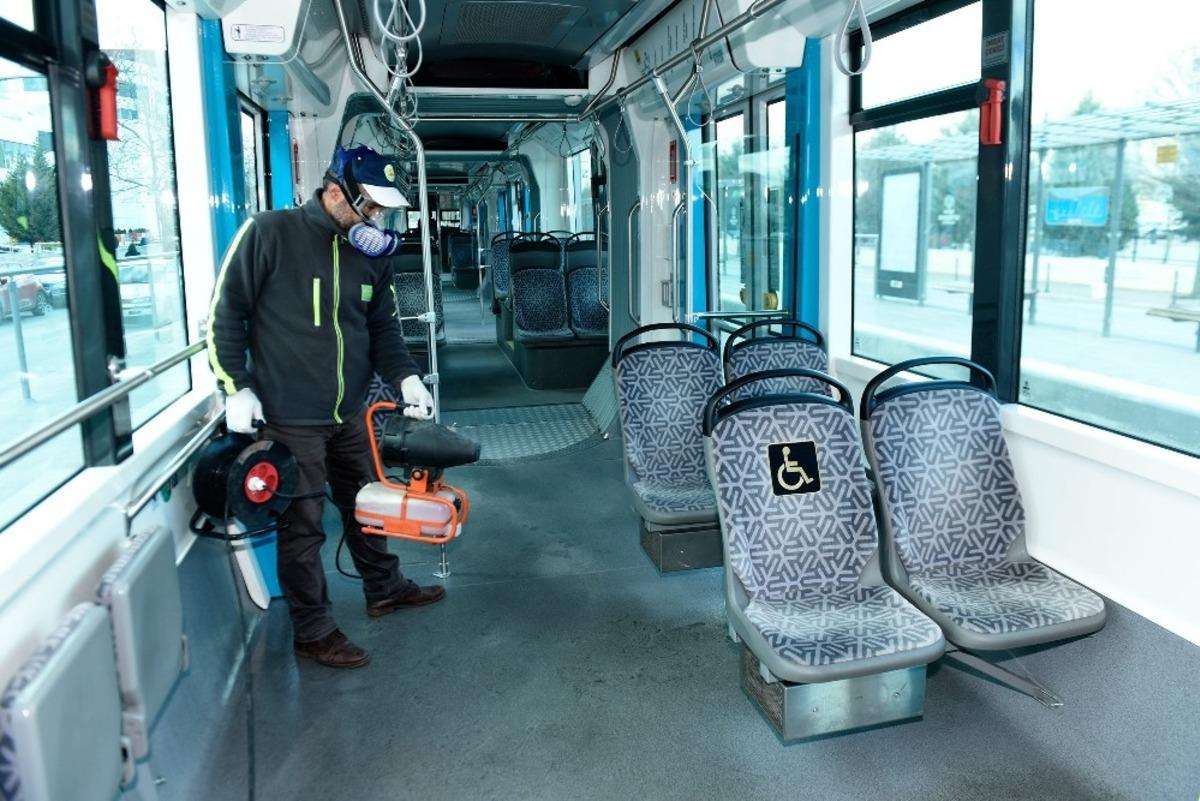 Konya&rsquo;da toplu ulaşım ara&ccedil;ları dezenfekte ediliyor