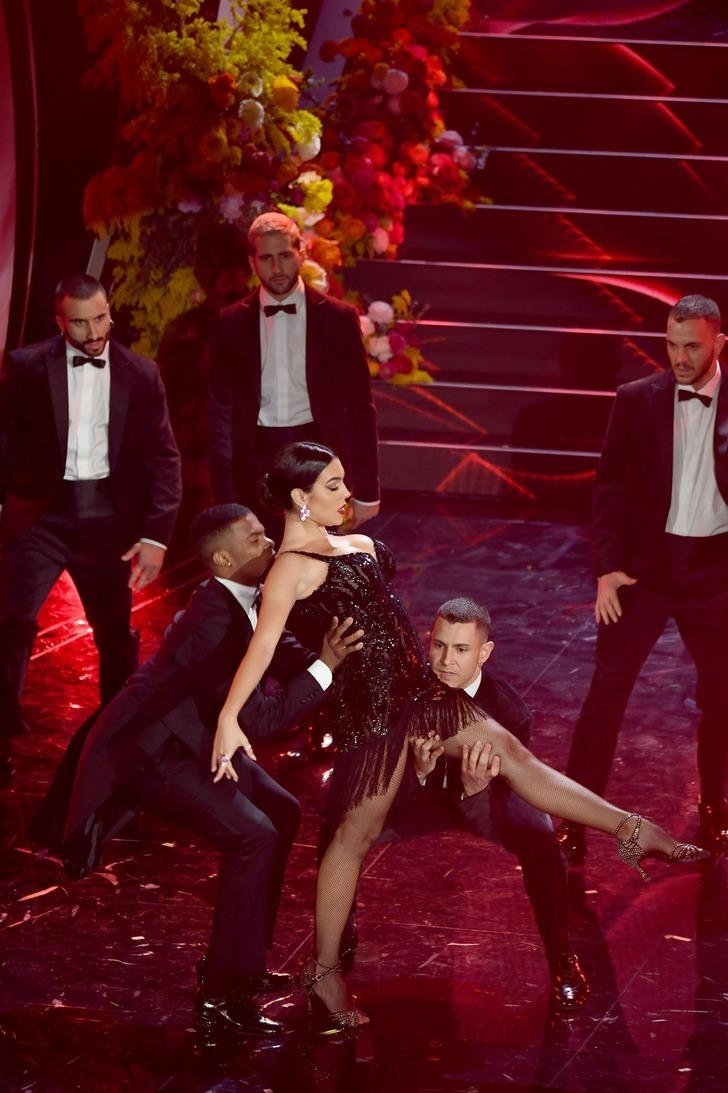 Georgina Rodriguez hünerlerini sergiledi  G2