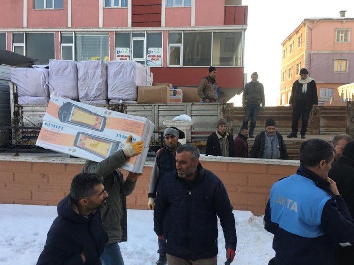 Özalp ilçesinden depremzedelere yardım G3