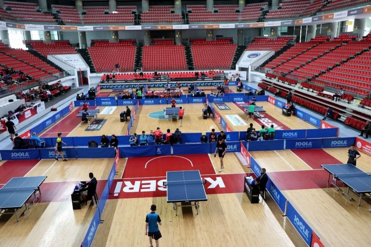 Okullararası Masa Tenisi T&uuml;rkiye Gen&ccedil;ler T&uuml;rkiye Birinciliği başladı