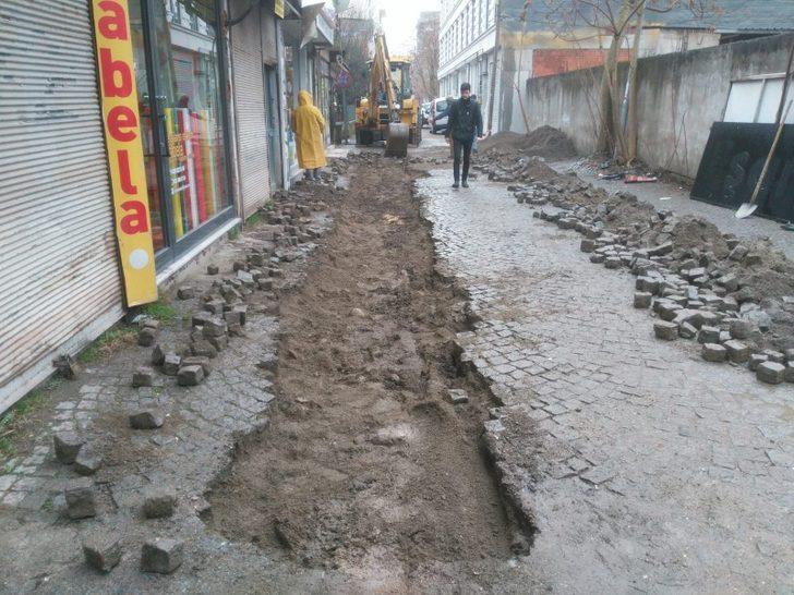 Fen İşleri ekipleri sahada çalışıyor G4