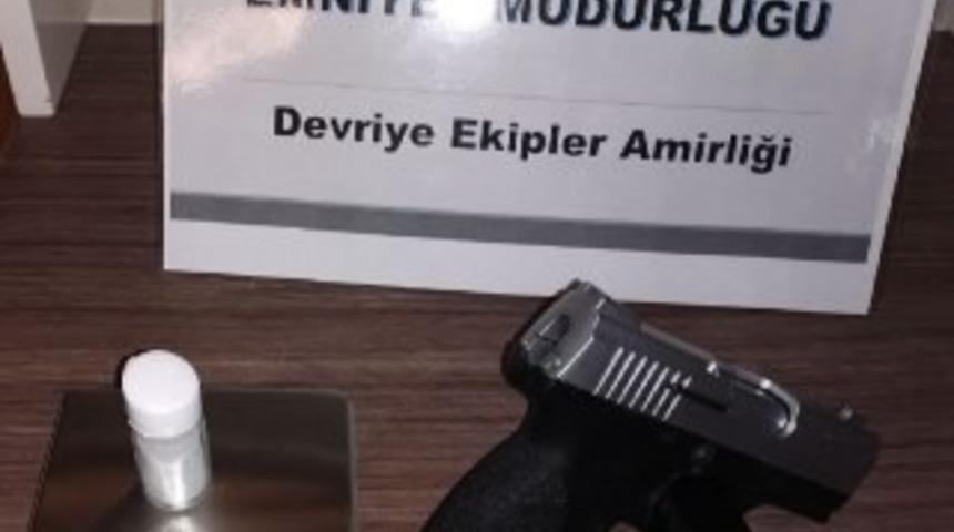 Uyuşturucu ş&uuml;phelisi 5 şahıs yakalandı