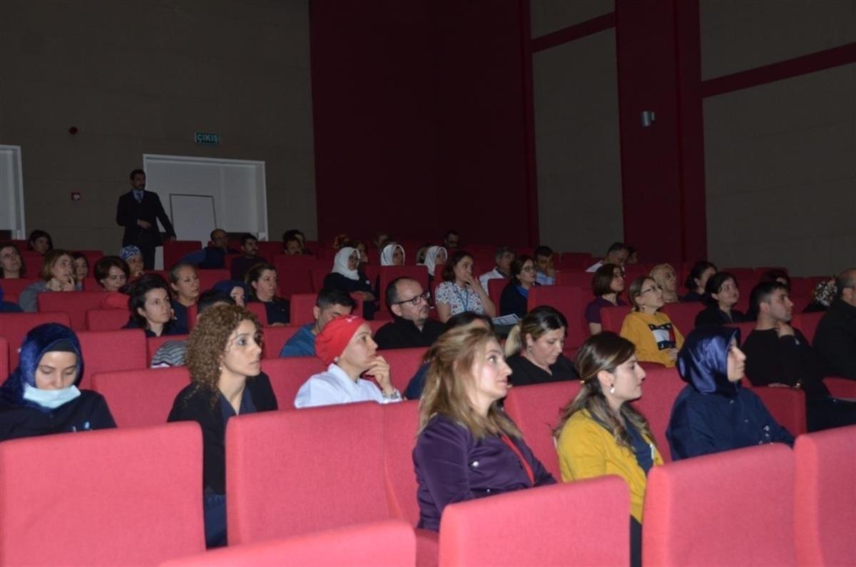 &ldquo;Depremin Psikolojik Etkileri ve Deprem Tedbirleri&rdquo; semineri d&uuml;zenlendi