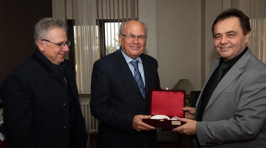 Başkan Şahin&rsquo;den fabrika ziyaretleri