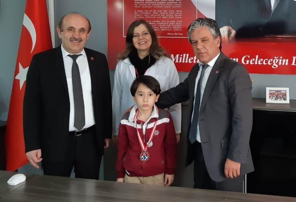 Mektebim Manisa Kamp&uuml;s&uuml;nden milli başarılara tam destek