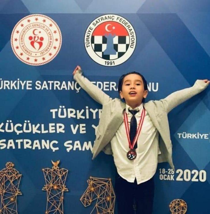 Mektebim Manisa Kampüsünden milli başarılara tam destek G4