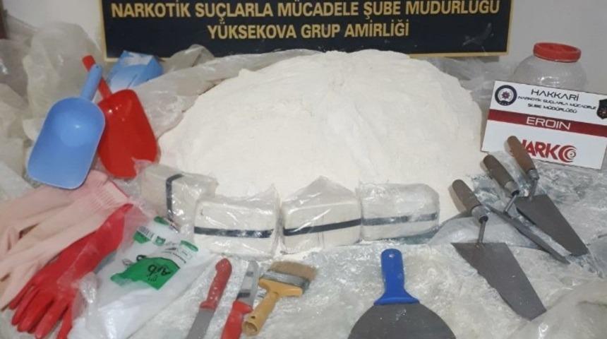 Y&uuml;ksekova&rsquo;da 30 kilo 500 gram eroin ele ge&ccedil;irildi