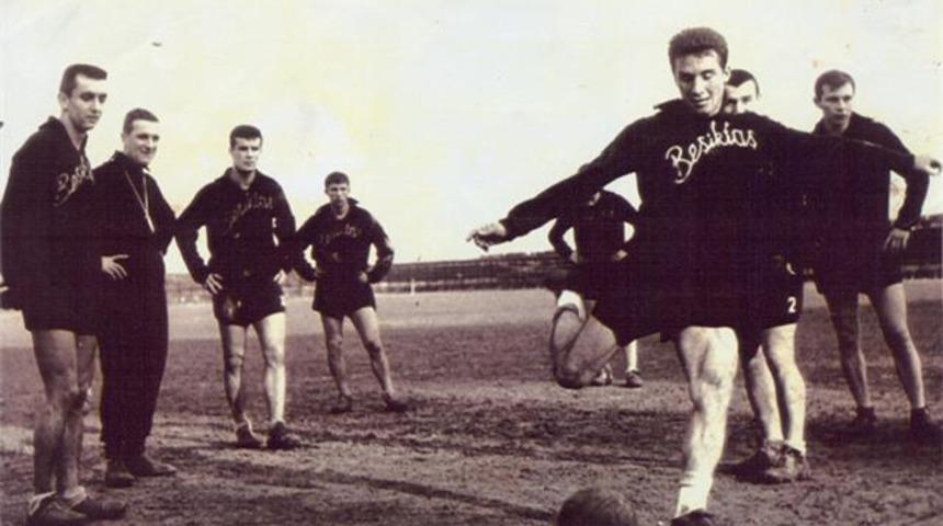 T&uuml;rk futbolunun efsanesi Şenol Birol yaşam m&uuml;cadelesi veriyor