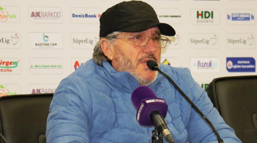 Mustafa Reşit Ak&ccedil;ay: Bizimki ligde kalma yolculuğu