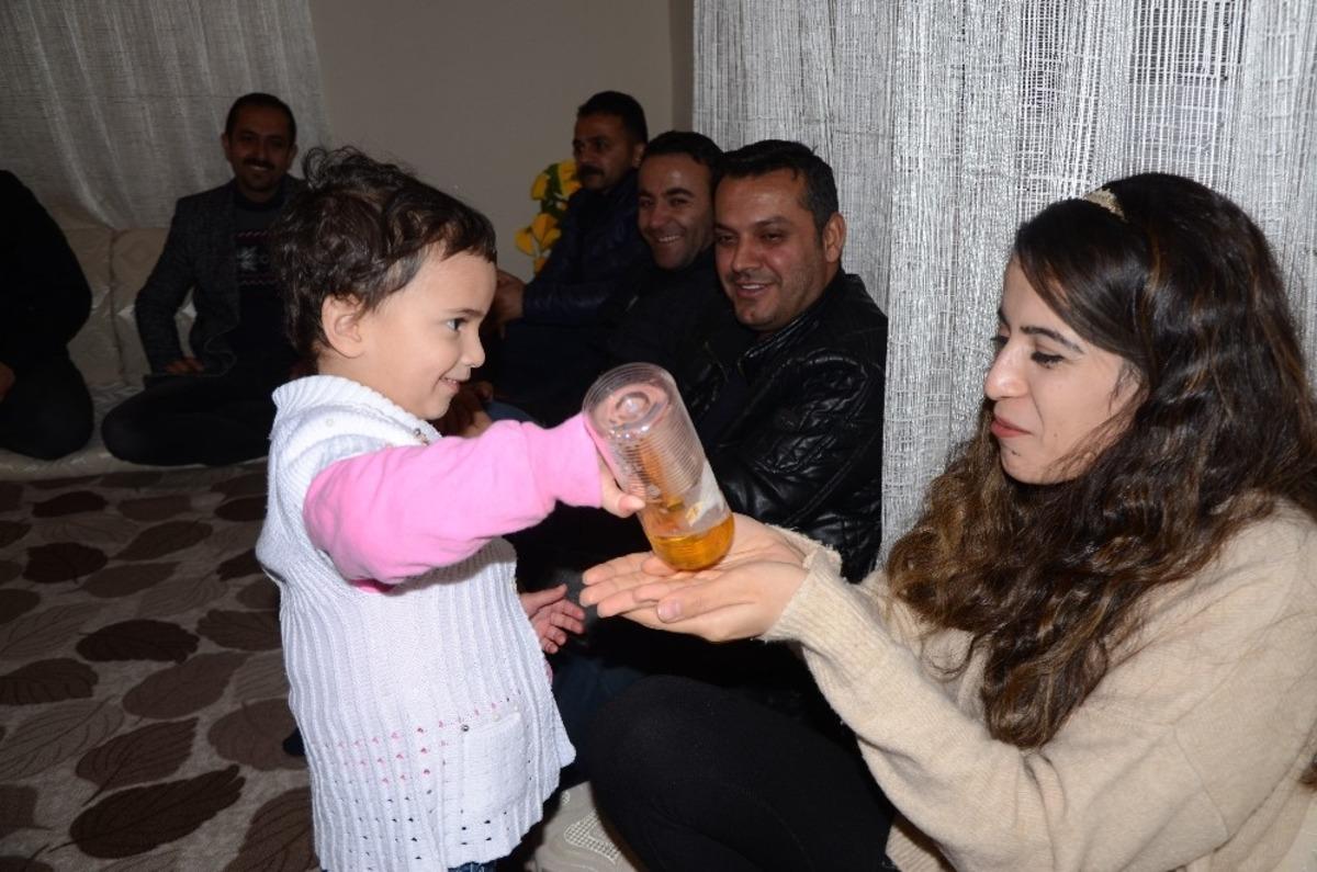 Hakkari&rsquo;de &ouml;ğretmenler velilere konuk oluyor