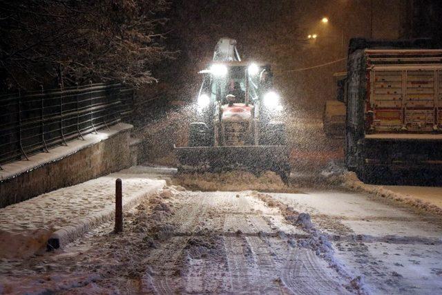 Nevşehir’de kar kalınlığı 24 cm ölçüldü