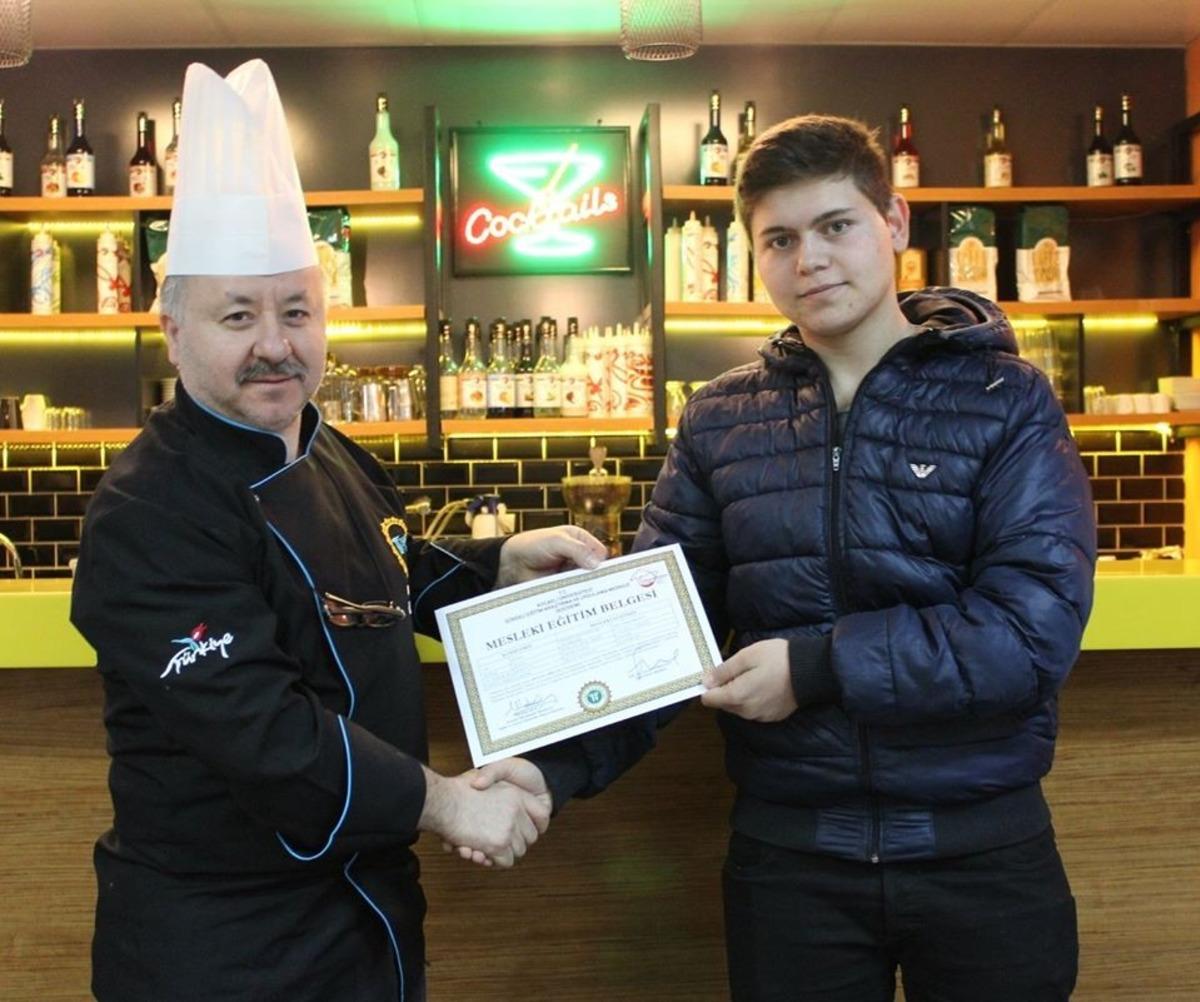 Beyaz Kalpler&rsquo;de sertifika heyecanı