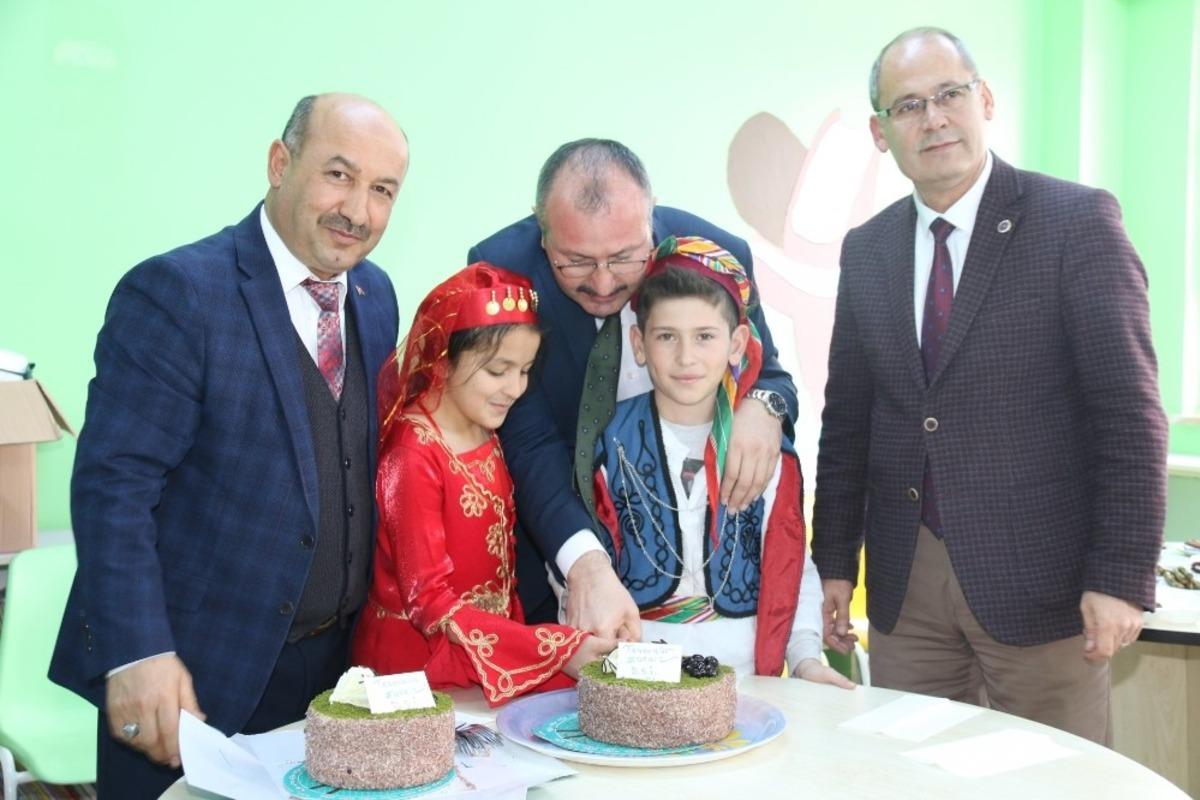 DSİ B&ouml;lge M&uuml;d&uuml;r&uuml; G&uuml;l&rsquo;den Seyit&ouml;mer İlkokulu&rsquo;na ziyaret