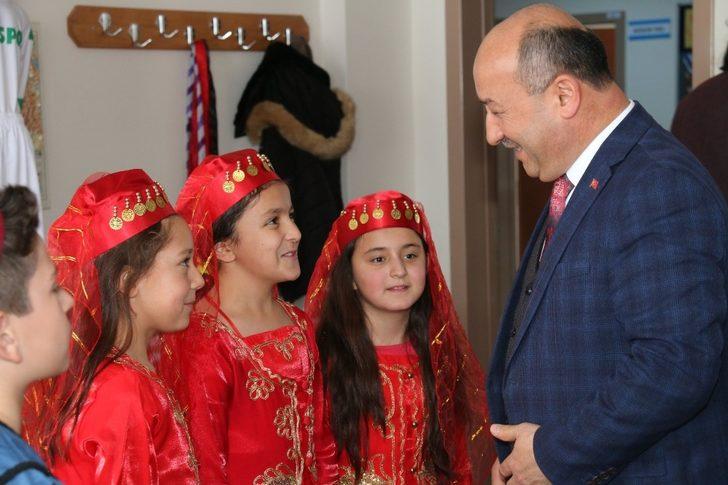 DSİ Bölge Müdürü Gül’den Seyitömer İlkokulu’na ziyaret G2