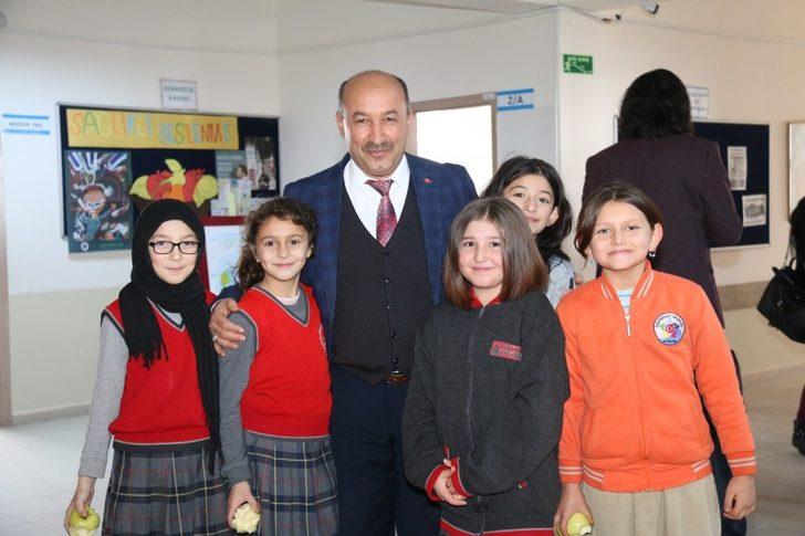 DSİ Bölge Müdürü Gül’den Seyitömer İlkokulu’na ziyaret G3