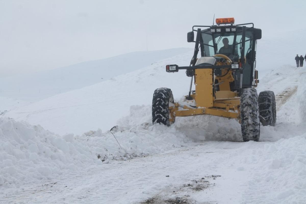 Bayburt&rsquo;ta t&uuml;m k&ouml;y yolları ulaşıma kapandı