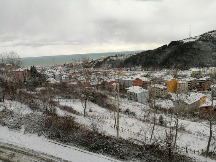 Türkeli, güne beyaz örtüyle uyandı G1