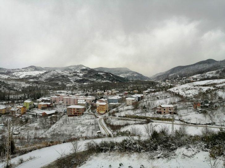 Türkeli, güne beyaz örtüyle uyandı G3