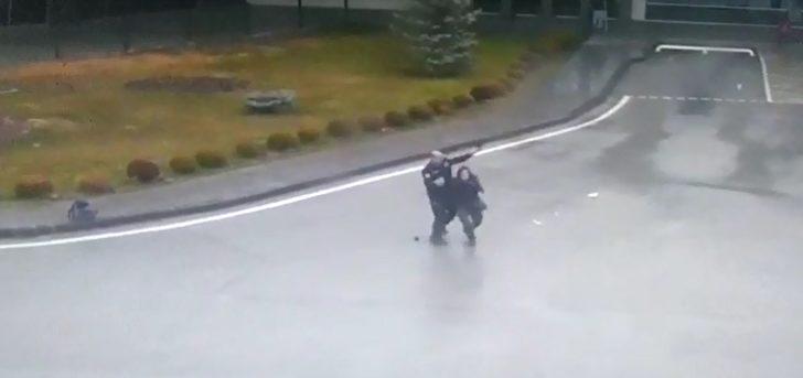 Eşiyle tartışan kadın, otogarda tabancayla havaya ateş etti G3