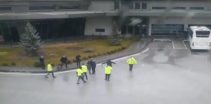 Eşiyle tartışan kadın, otogarda tabancayla havaya ateş etti G4