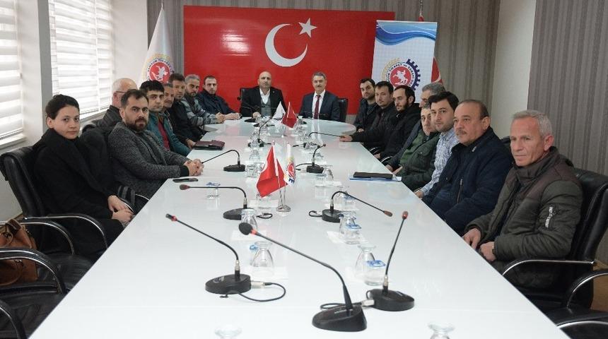 M&uuml;teahhitlere &ldquo;y&ouml;netmelik&rdquo; anlatıldı