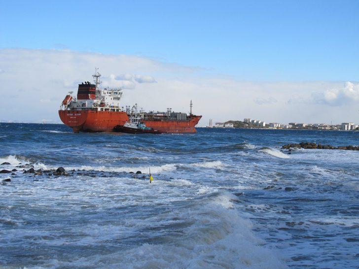 Yalova'da yük gemisi karaya oturdu G2