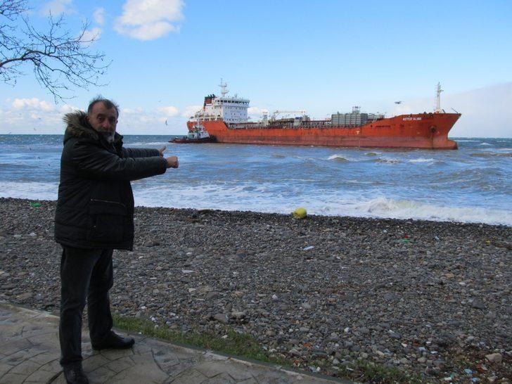 Yalova'da yük gemisi karaya oturdu G3