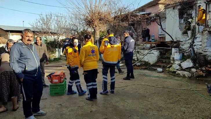 İzmir'de acı olay... Yaşlı çift yangında öldü G3