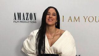 Cansu Tosun yeni imajı ile New York’ta