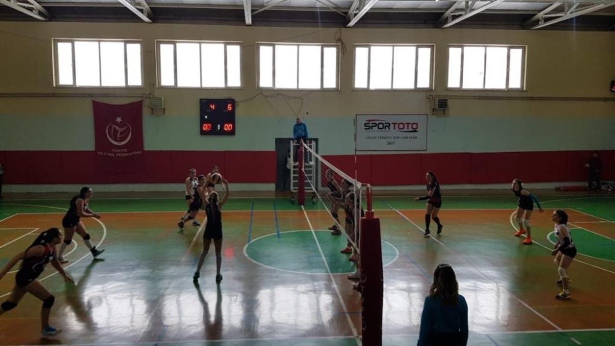 Van B&uuml;y&uuml;kşehir Belediyesi Voleybol Takımı şampiyonluğa kenetlendi