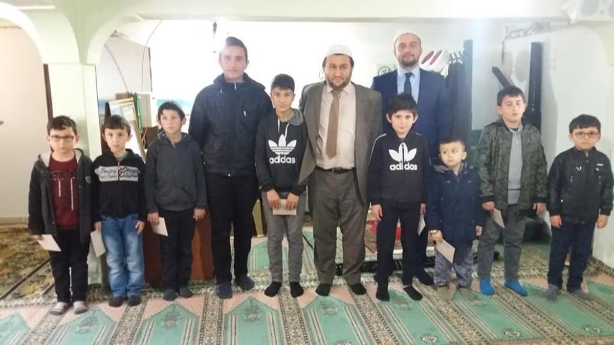 T&uuml;rkeli&rsquo;de camiler &ccedil;ocuklarla şenlendi