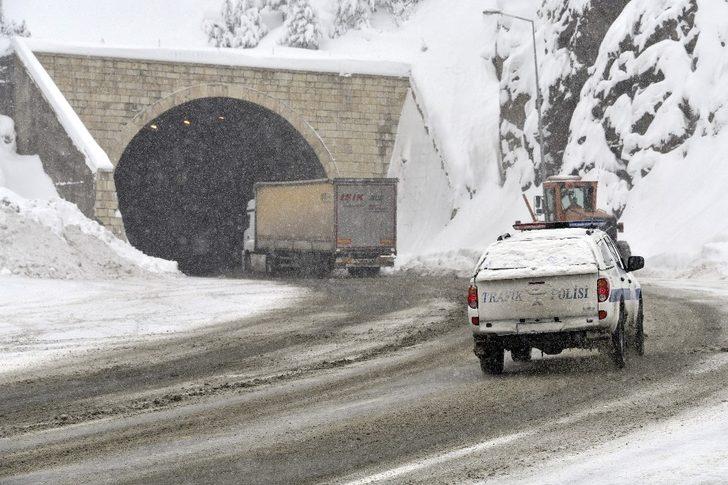 Gümüşhane’de kar yağışı G3