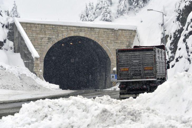 Gümüşhane’de kar yağışı G4