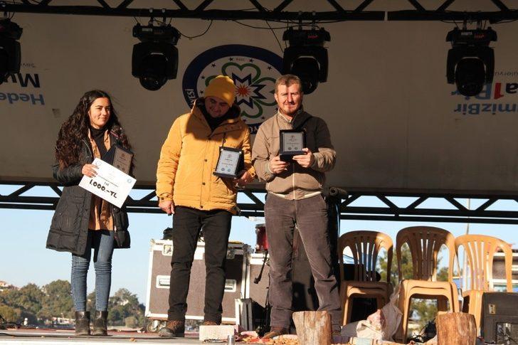 Badem festivalinde en iri yetiştirici ve en çok kıranlar ödüllendirildi G4