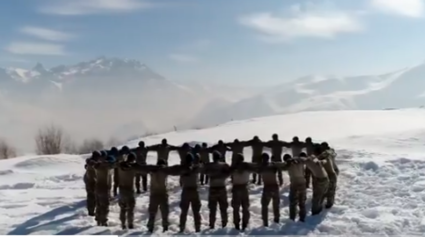 MSB'den 'Bizler T&uuml;rk milletinin g&uuml;c&uuml;y&uuml;z' paylaşımı