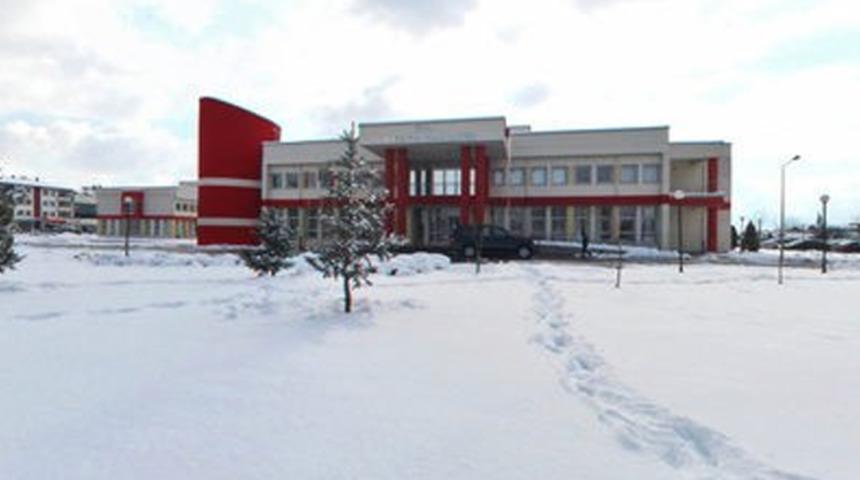 D&uuml;zce ve Bolu'da tatil b&ouml;lgelerine giden yollar kapatıldı 