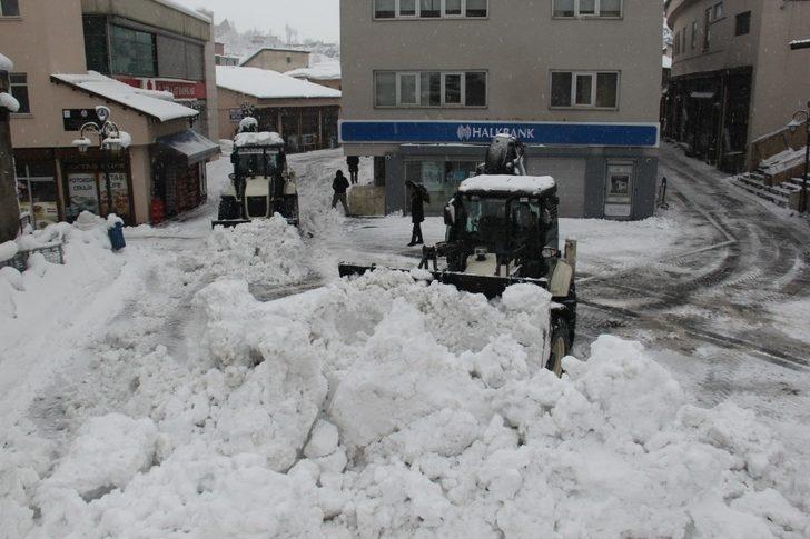 Karla mücadele ekibinden vatandaşlara uyarı G4