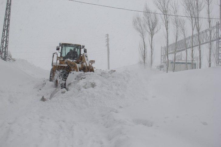 Karla mücadele ekibinden vatandaşlara uyarı G5
