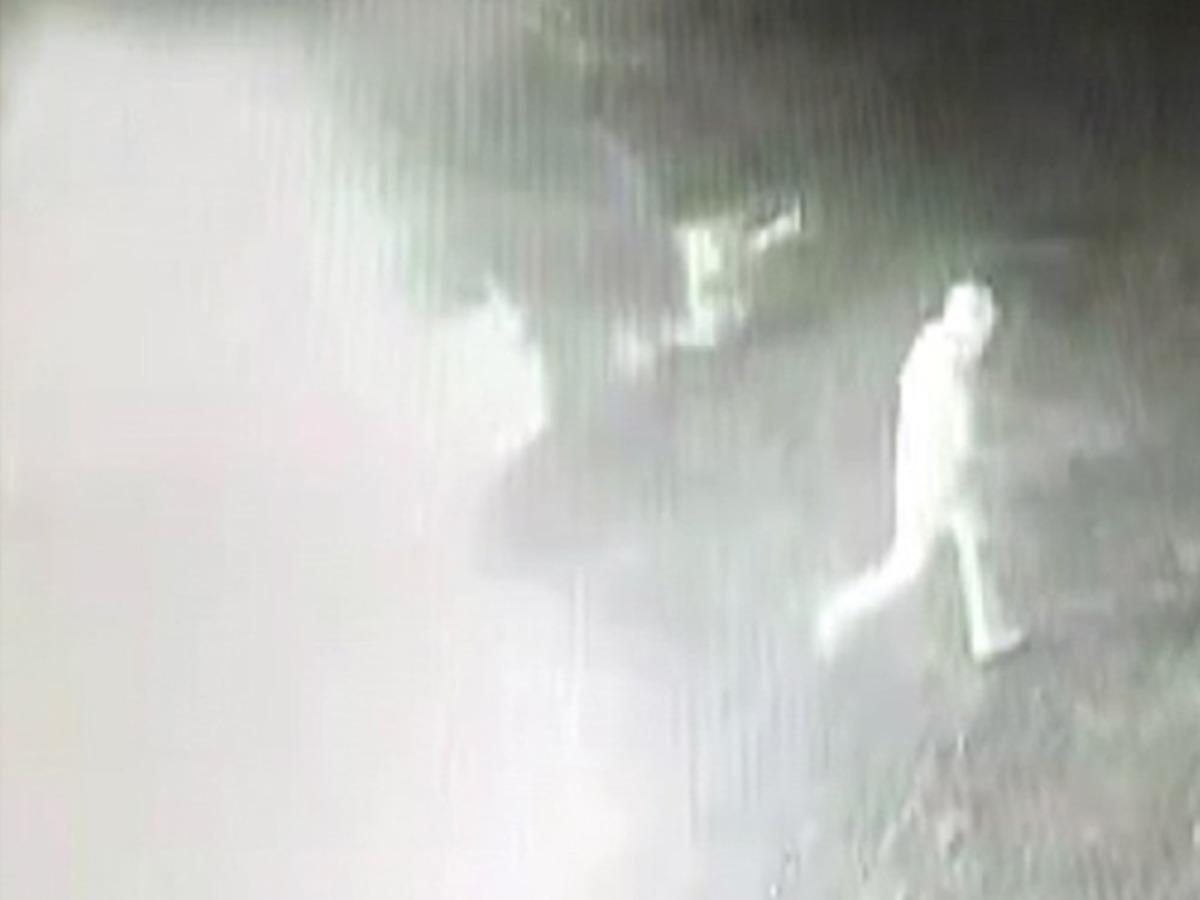 Adana'da kendisini terk eden sevgilisinin arabasını yaktı