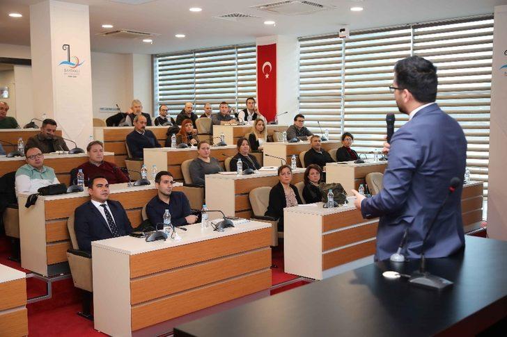 Bayraklı Belediyesinden memurlara ihale eğitimi G2