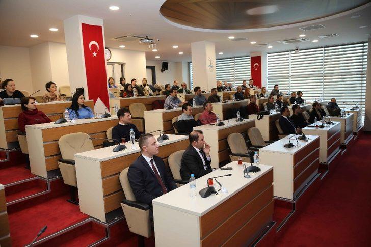 Bayraklı Belediyesinden memurlara ihale eğitimi G3