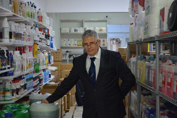 Sıcak susuz lavaboları açıyor G2